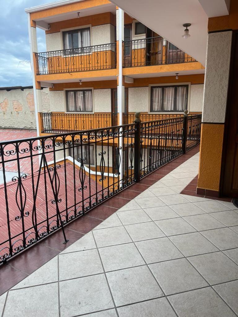 The Hidden House Hostel La Paz Bagian luar foto